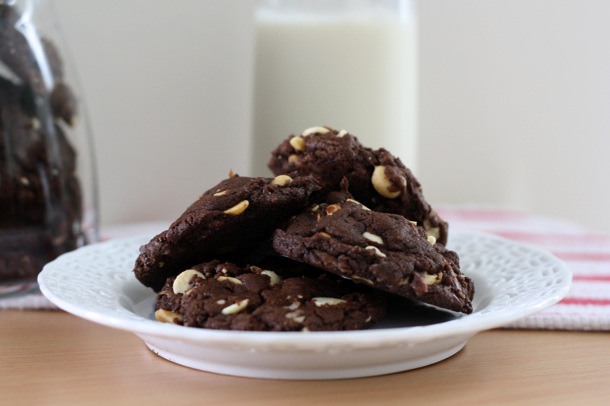 triple chocolate (almost!) vegan everything cookies // cait's plate