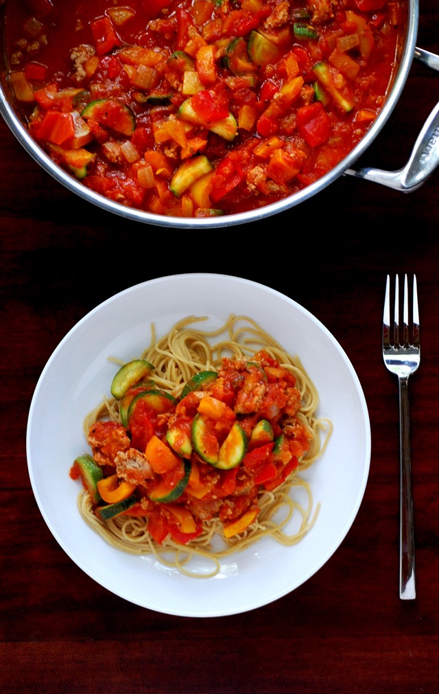 veggie loaded spicy turkey pasta sauce - comes together in minutes for a wholesome, filling meal! // cait's plate