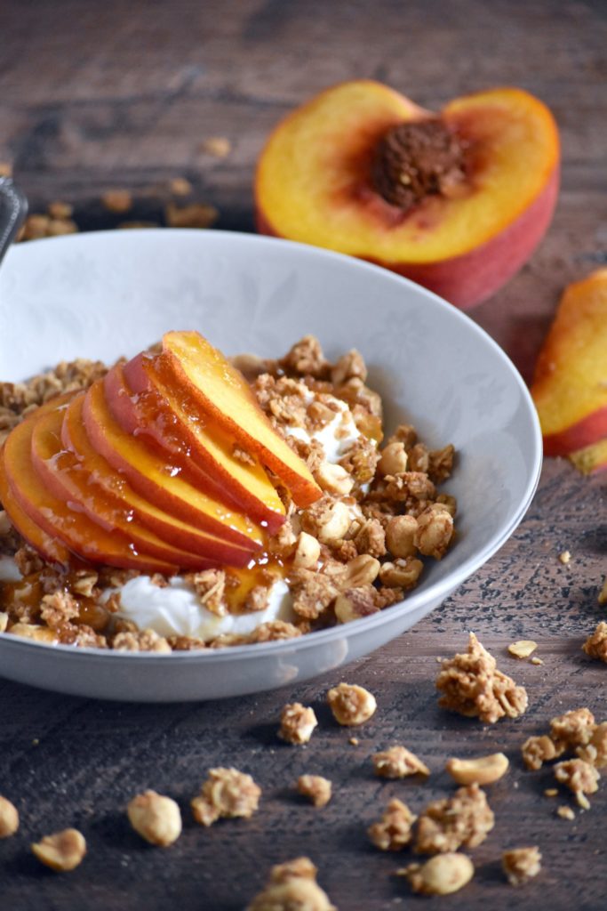 easiest ever peanut butter peach yogurt bowl - a perfectly balanced morning meal // cait's plate