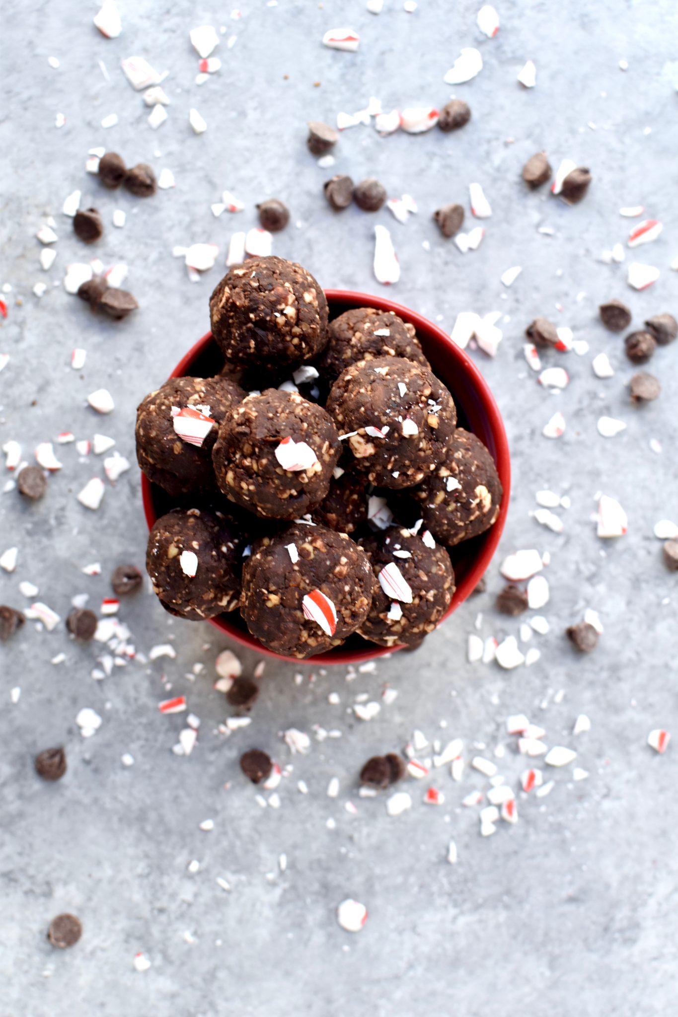 chocolate peppermint snack bites // cait's plate
