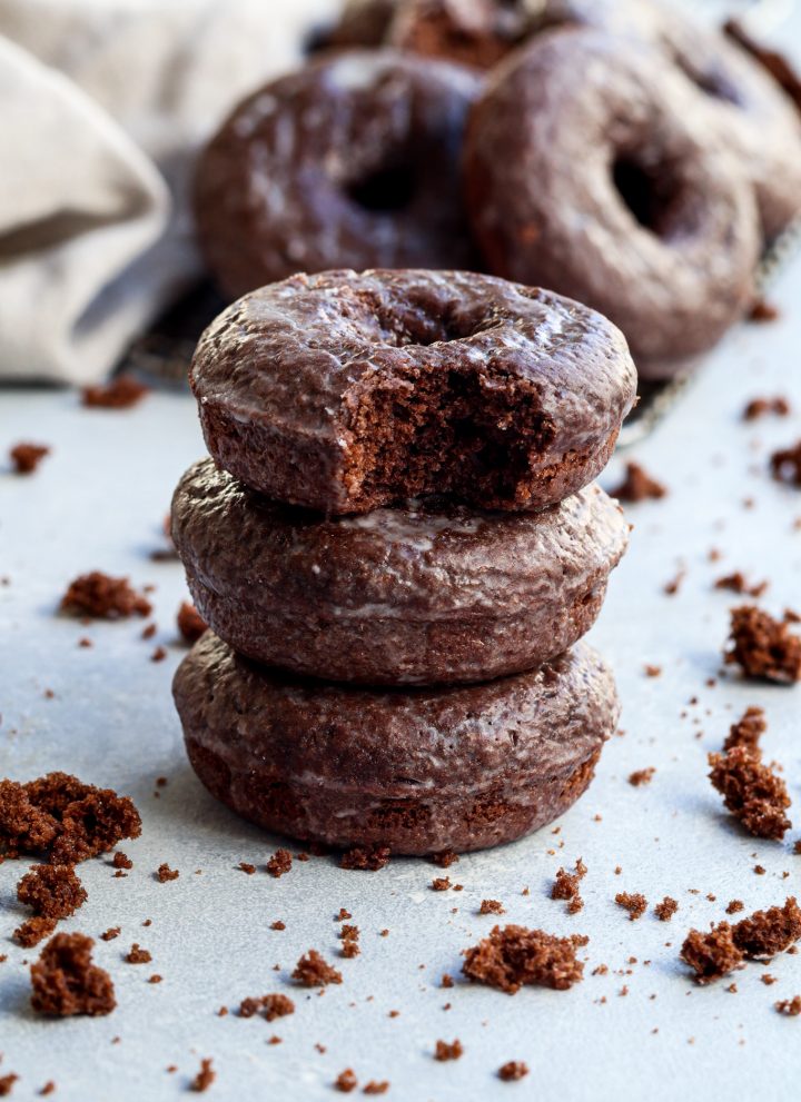 baked chocolate glazed doughnuts // cait's plate