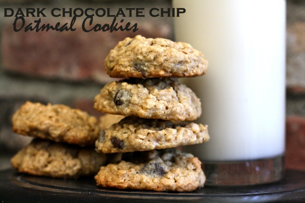 dark chocolate chip oatmeal cookies // cait's plate
