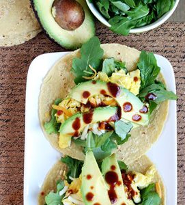 6-ingredient breakfast tacos // cait's plate