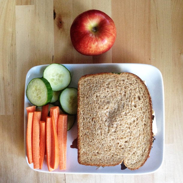 lunch #4 - healthy eating on a budget week 8 // cait's plate