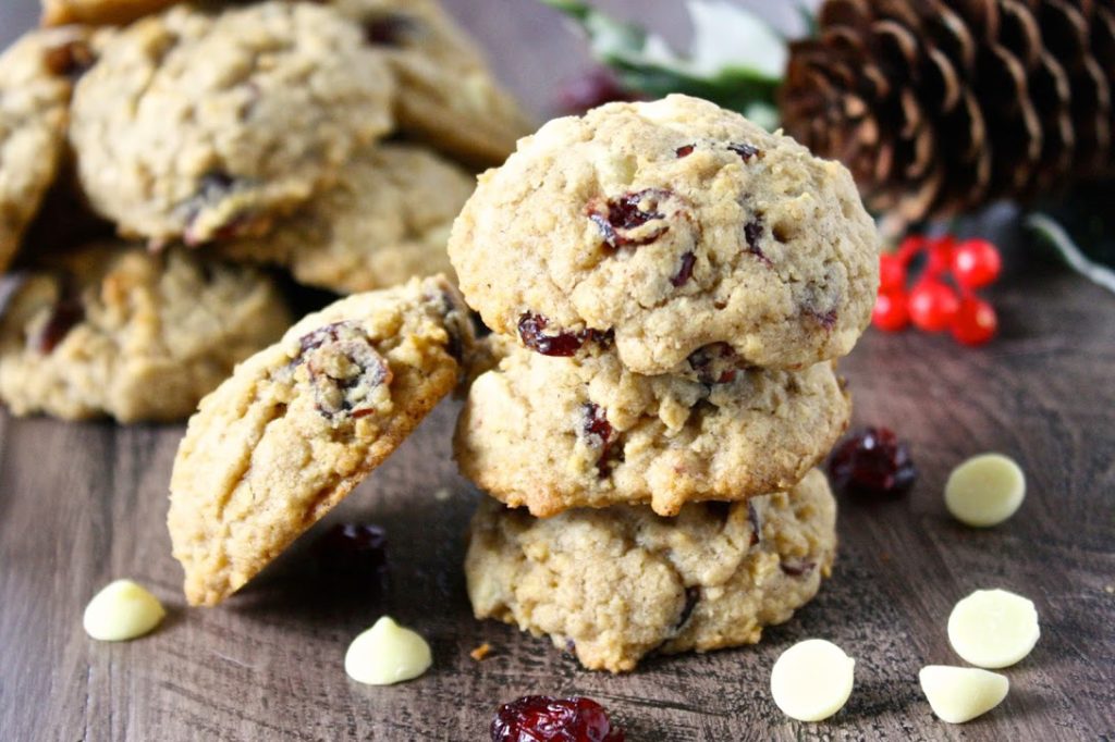 white chocolate cranberry oatmeal cookie // cait's plate