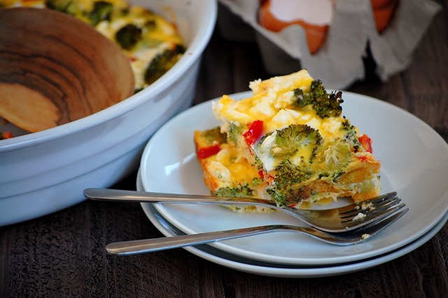 broccoli, pepper and feta egg bake // cait's plate
