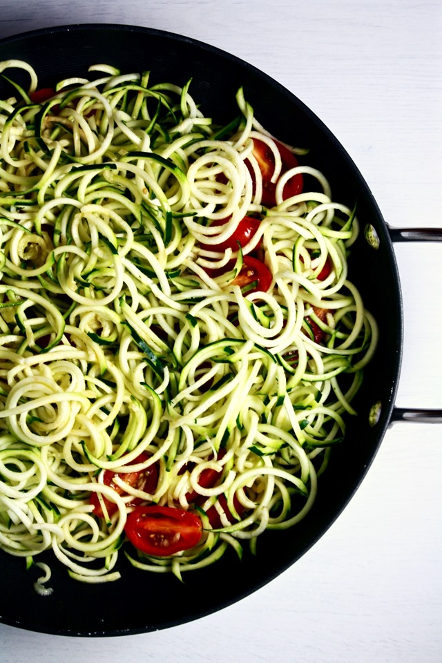 easy veggie-packed mediterranean zucchini noodles with kale walnut pesto - an easy and delicious way to get tons of nutrition in one dish! // cait's plate