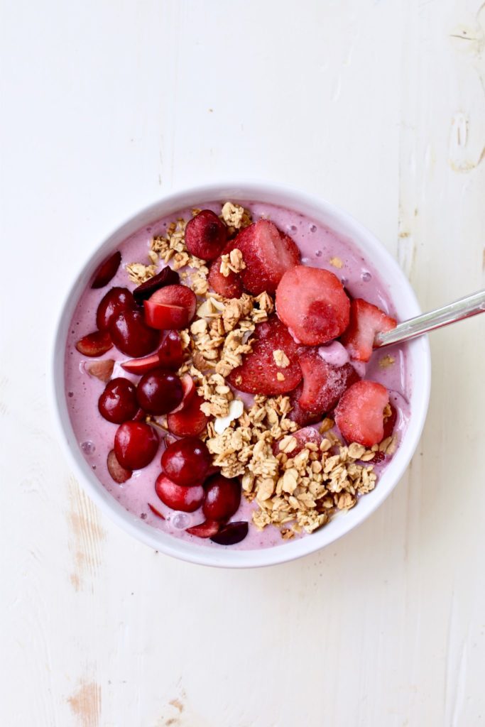 totally customizable 3-ingredient smoothie bowl (with video!) | cait's ...