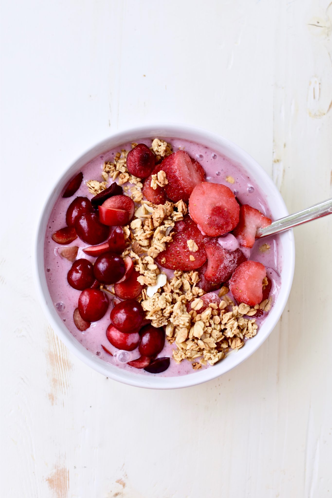 totally customizable 3-ingredient smoothie bowl // cait's plate
