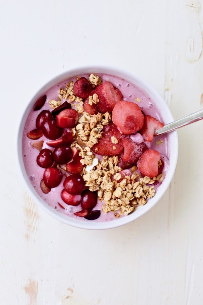 totally customizable 3-ingredient smoothie bowl (with video!) | cait's ...