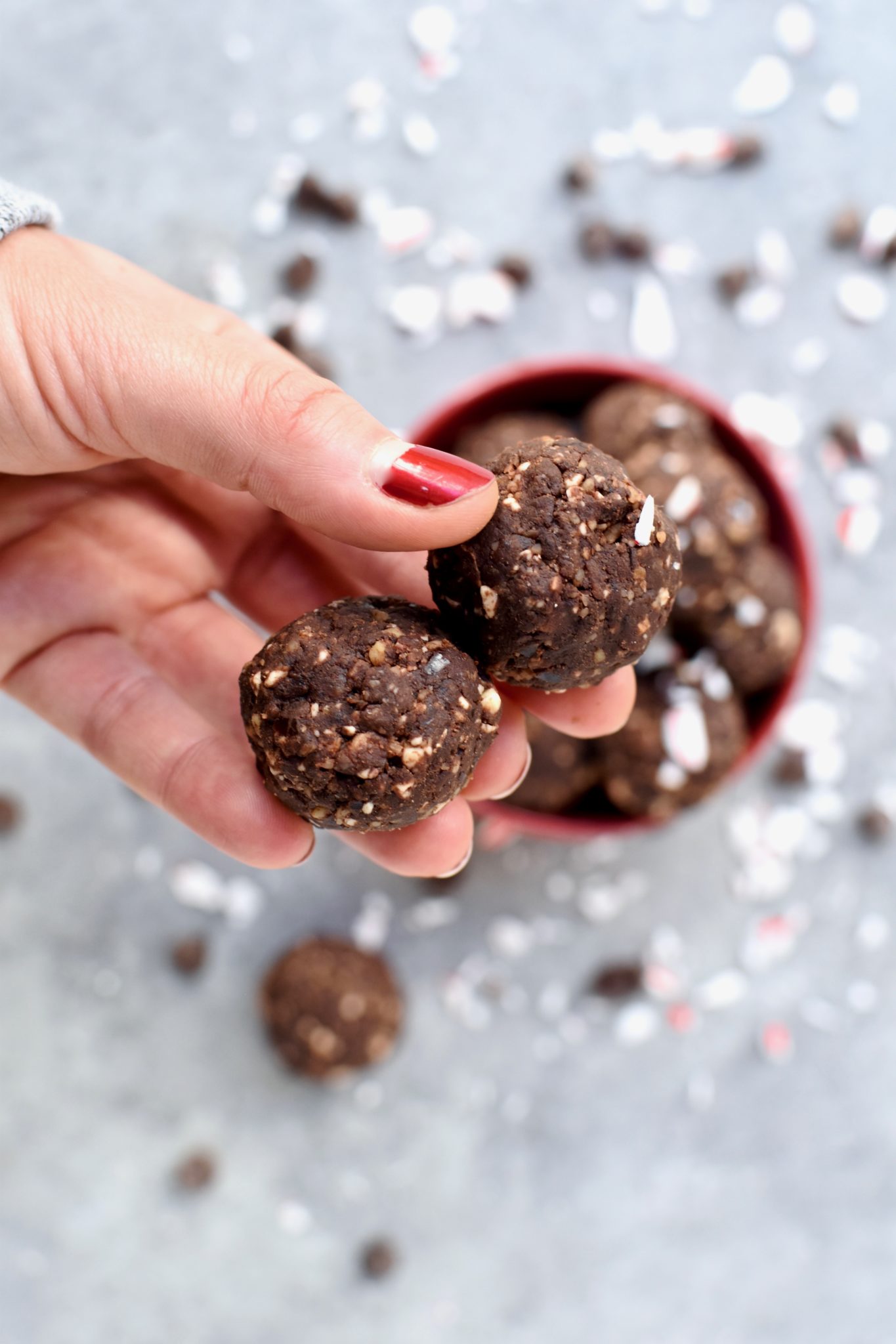 chocolate peppermint snack bites // cait's plate