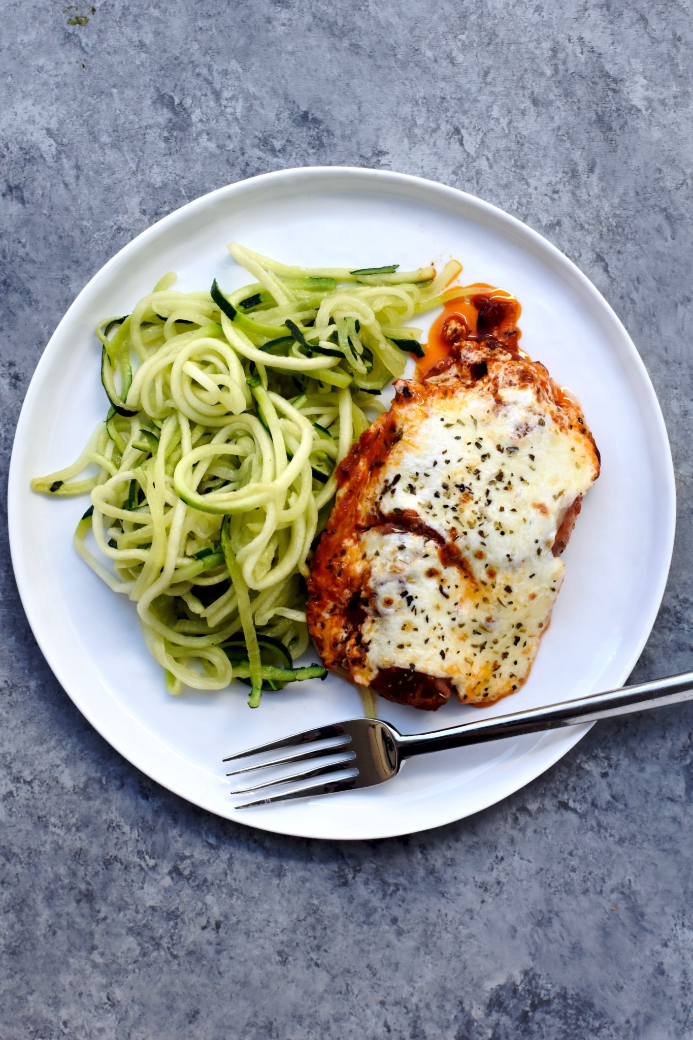 easy skillet chicken parm with zucchini noodles // cait's plate