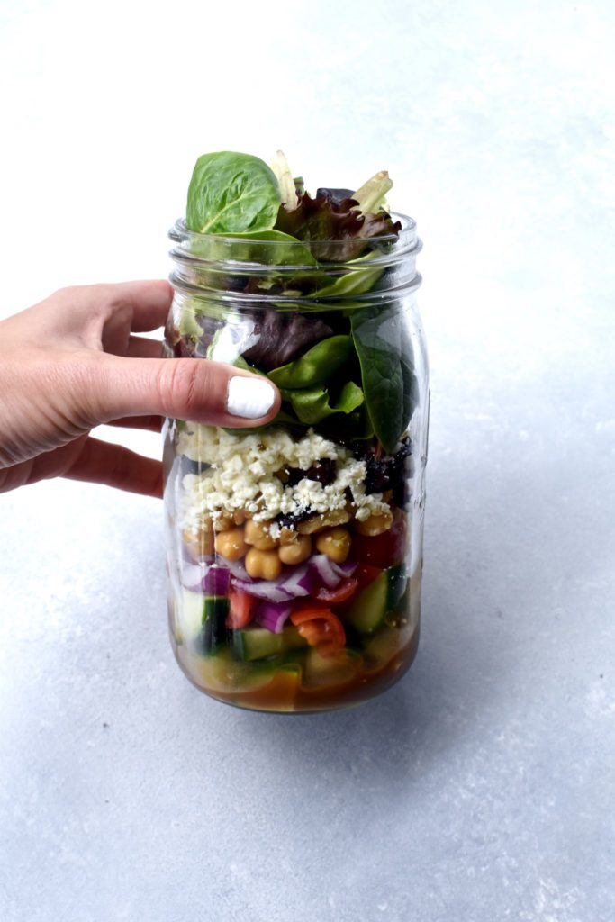 how i make my mason jar salads // cait's plate