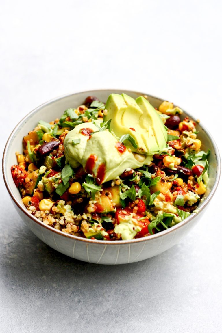 summer veggie mexican quinoa bowl | cait's plate