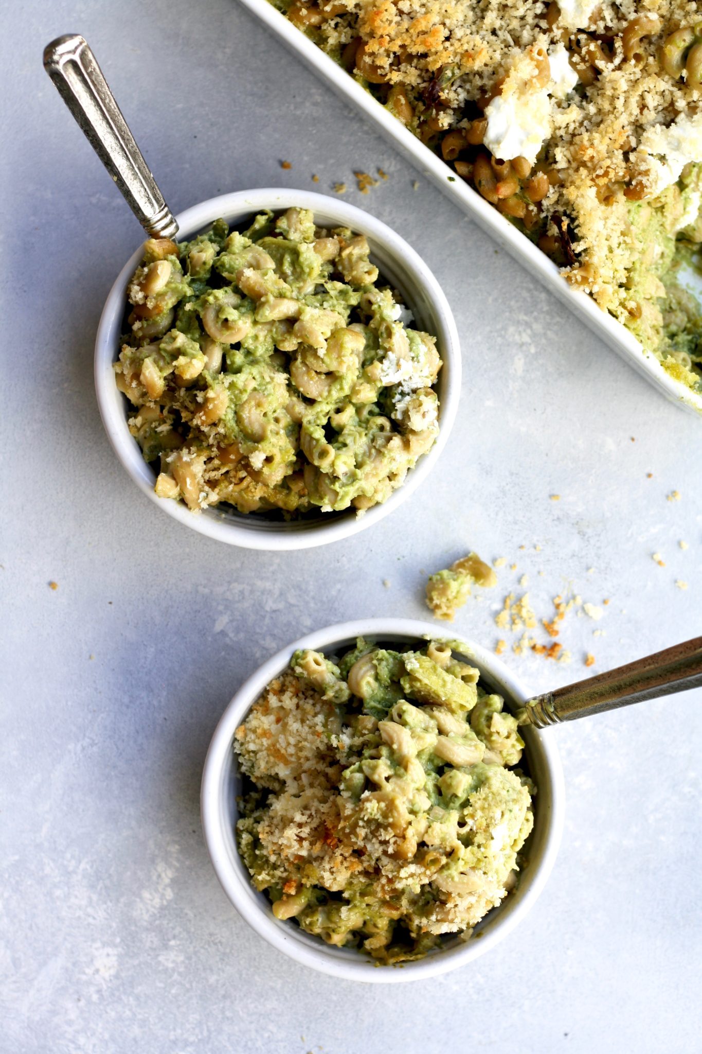 whole wheat pesto greek yogurt mac and cheese // cait's plate