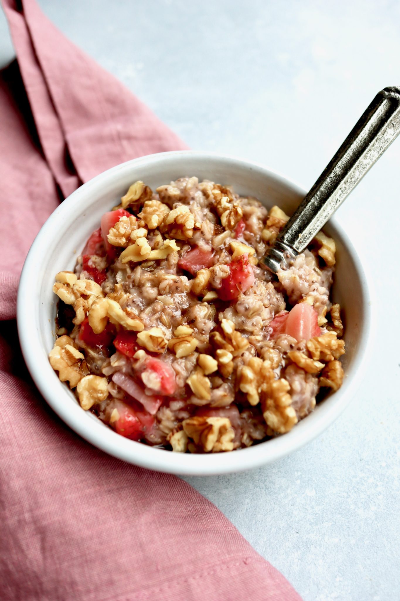 strawberry walnut oats // cait's plate