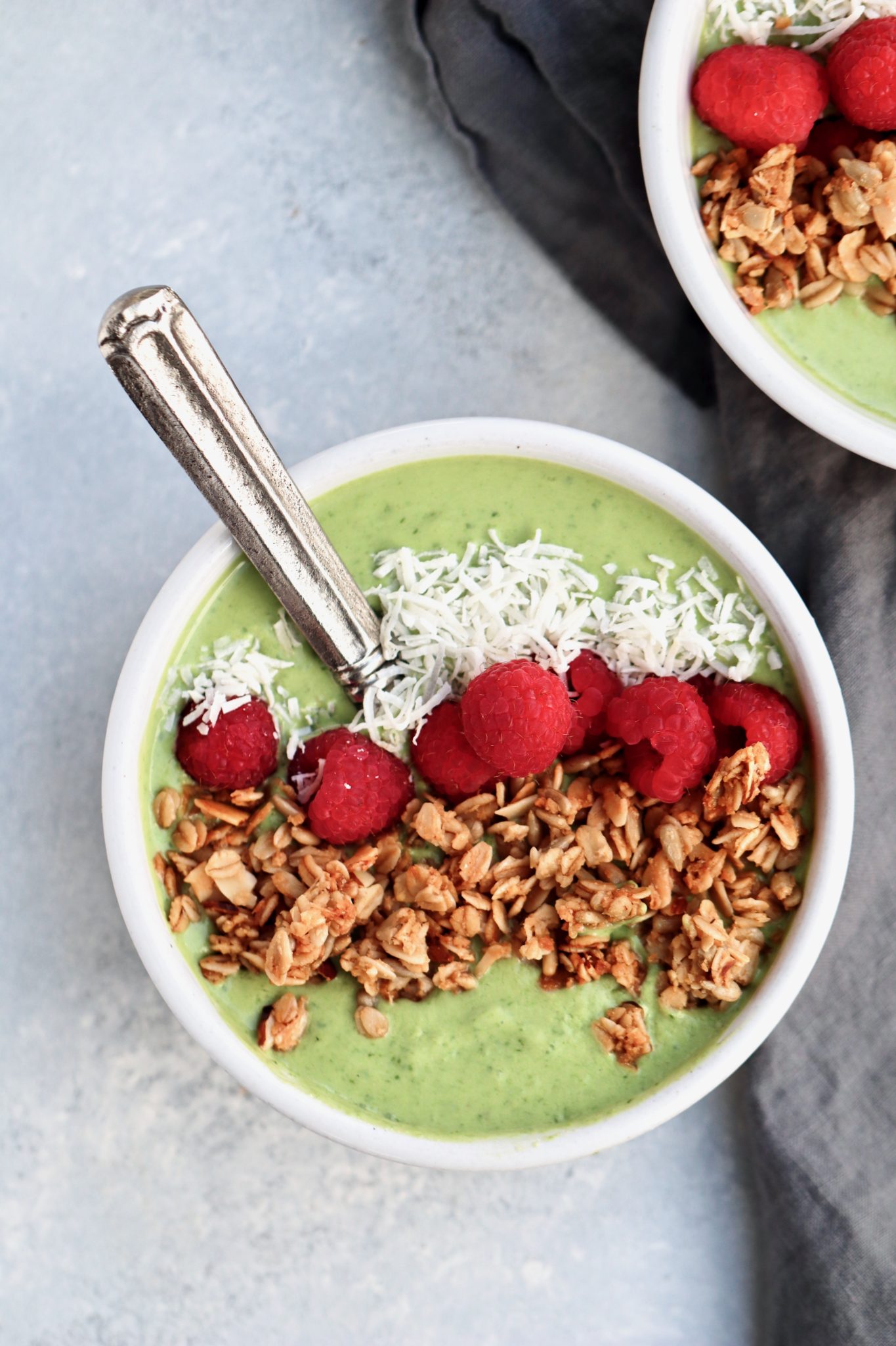 super green yogurt smoothie // cait's plate