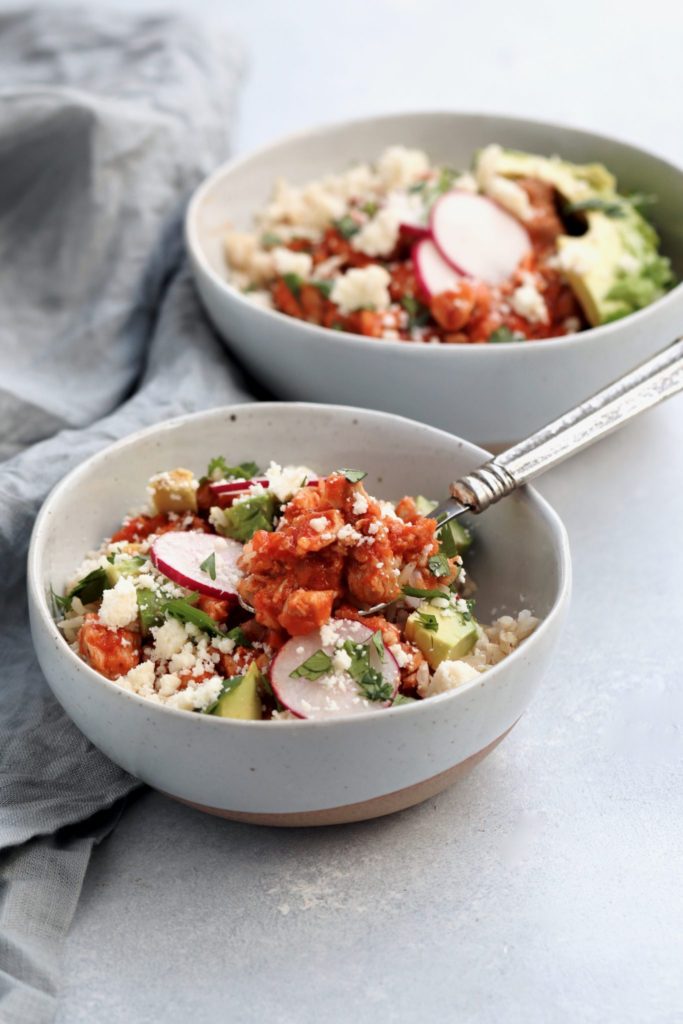 easy chicken tinga bowls // cait's plate