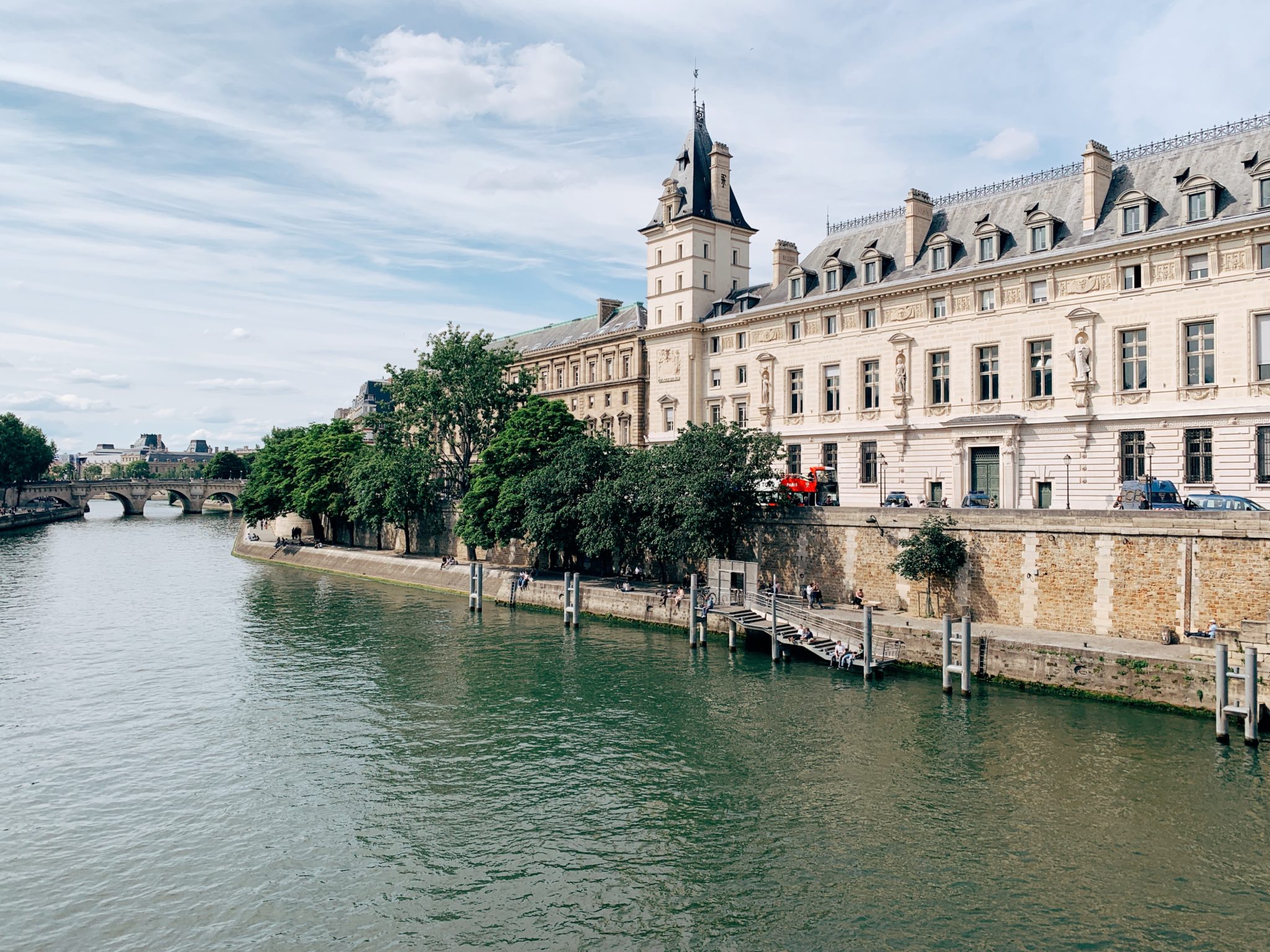 48 hours in paris, france // cait's plate