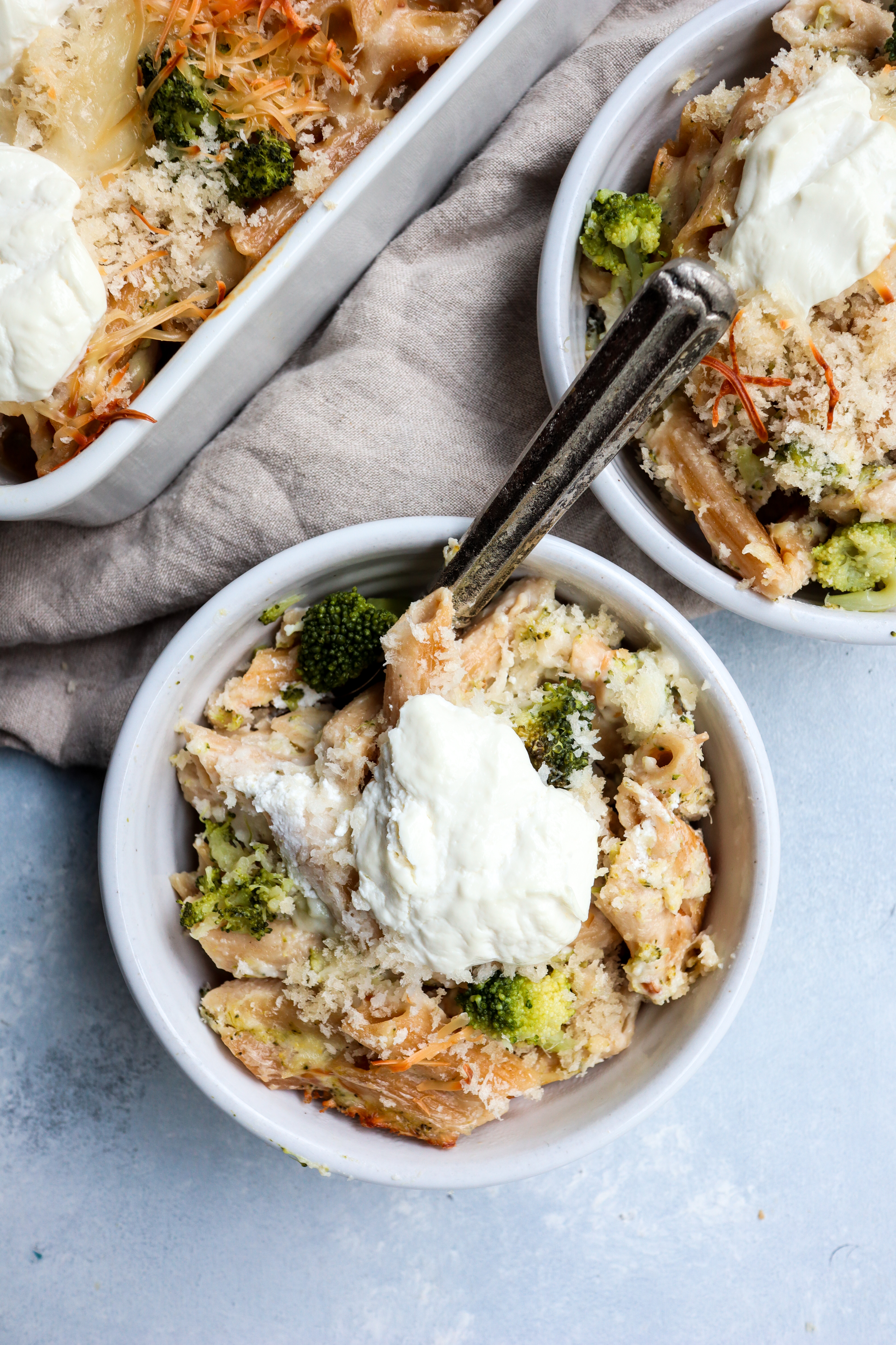 whole wheat broccoli & greek yogurt baked mac & cheese // cait's plate