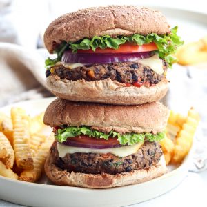easy spicy black bean burgers // cait's plate