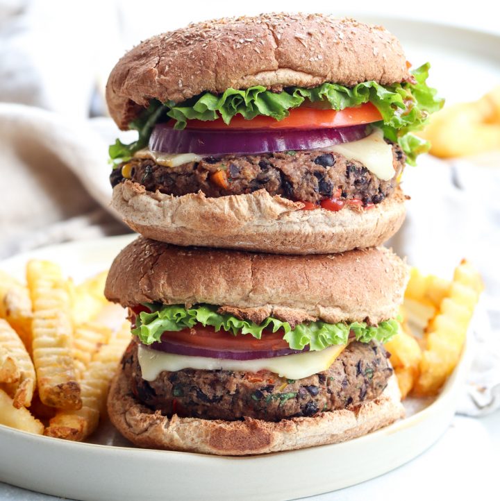 easy spicy black bean burgers | cait's plate