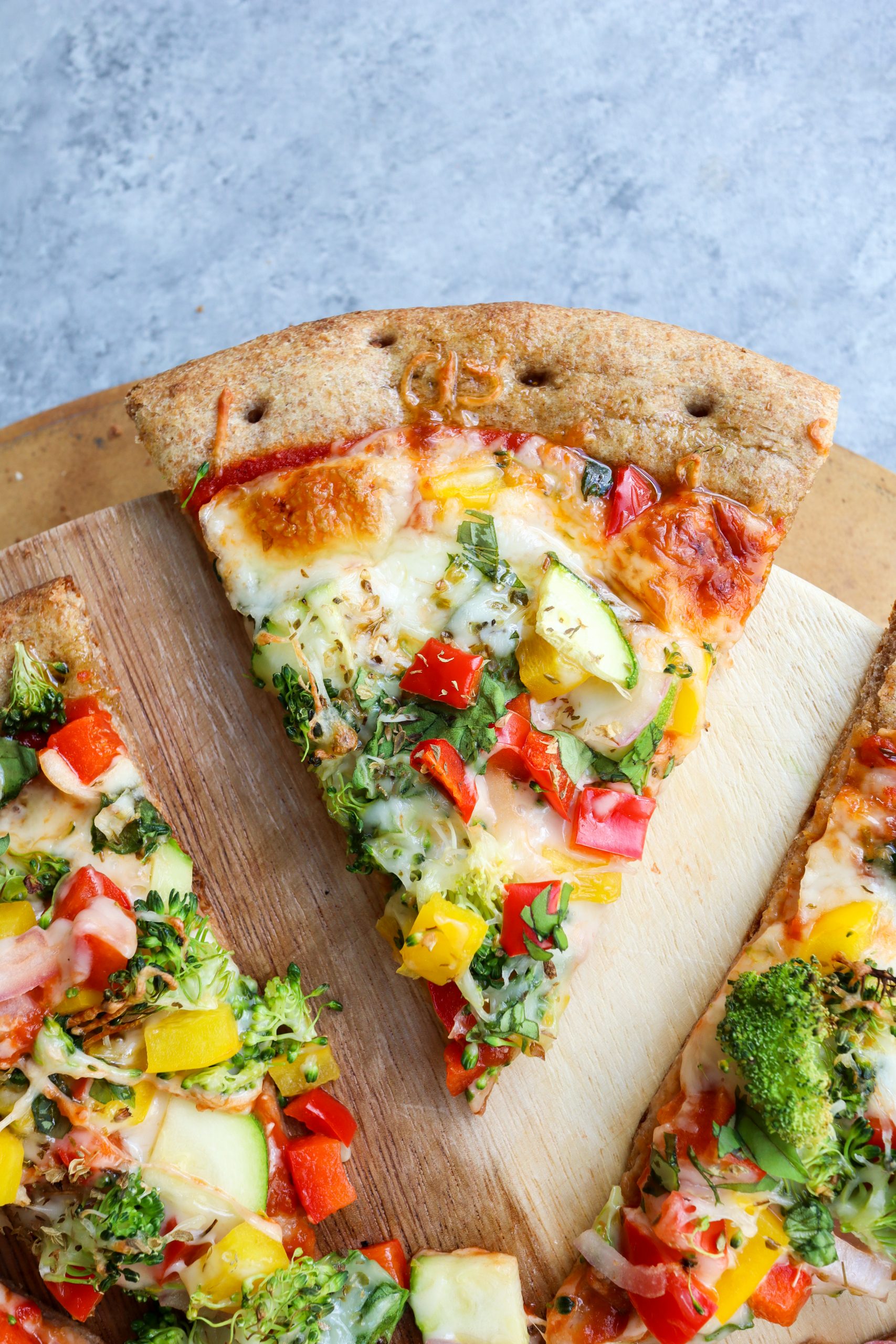 easy roasted vegetable pizza | cait's plate