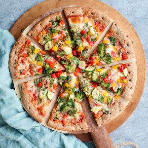easy roasted vegetable pizza // cait's plate