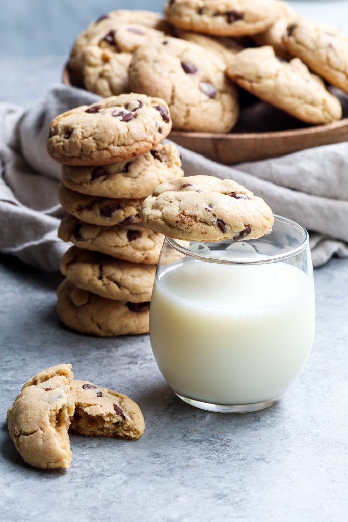 tara o'brady's basic, great chocolate chip cookies | cait's plate